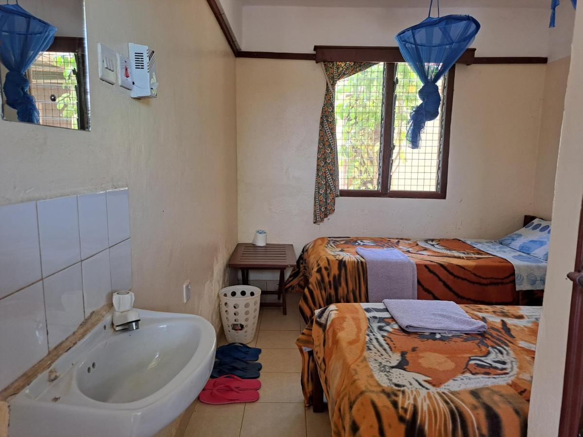 Kwale Golden Guest House Buitenkant foto